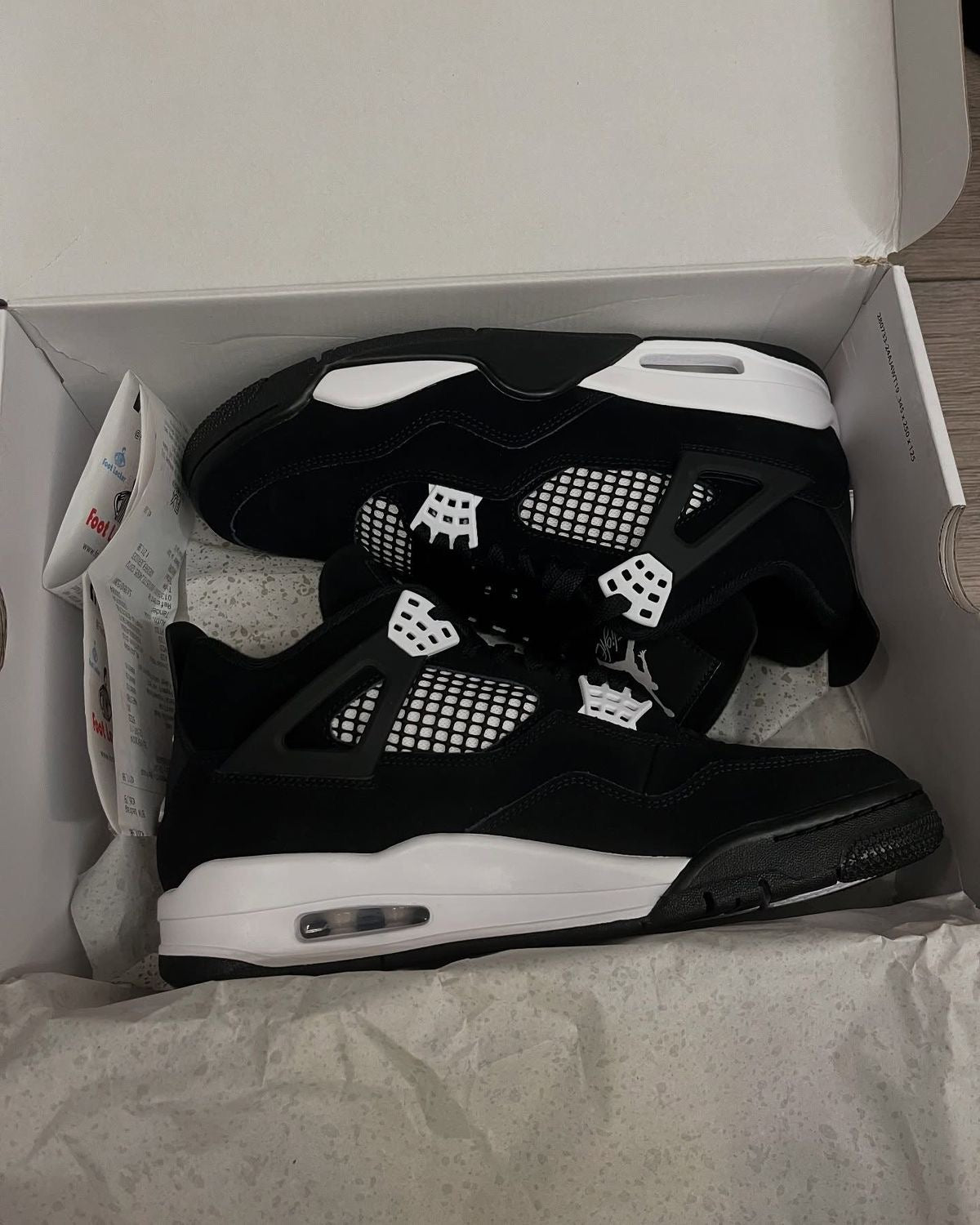 Air Jordan 4