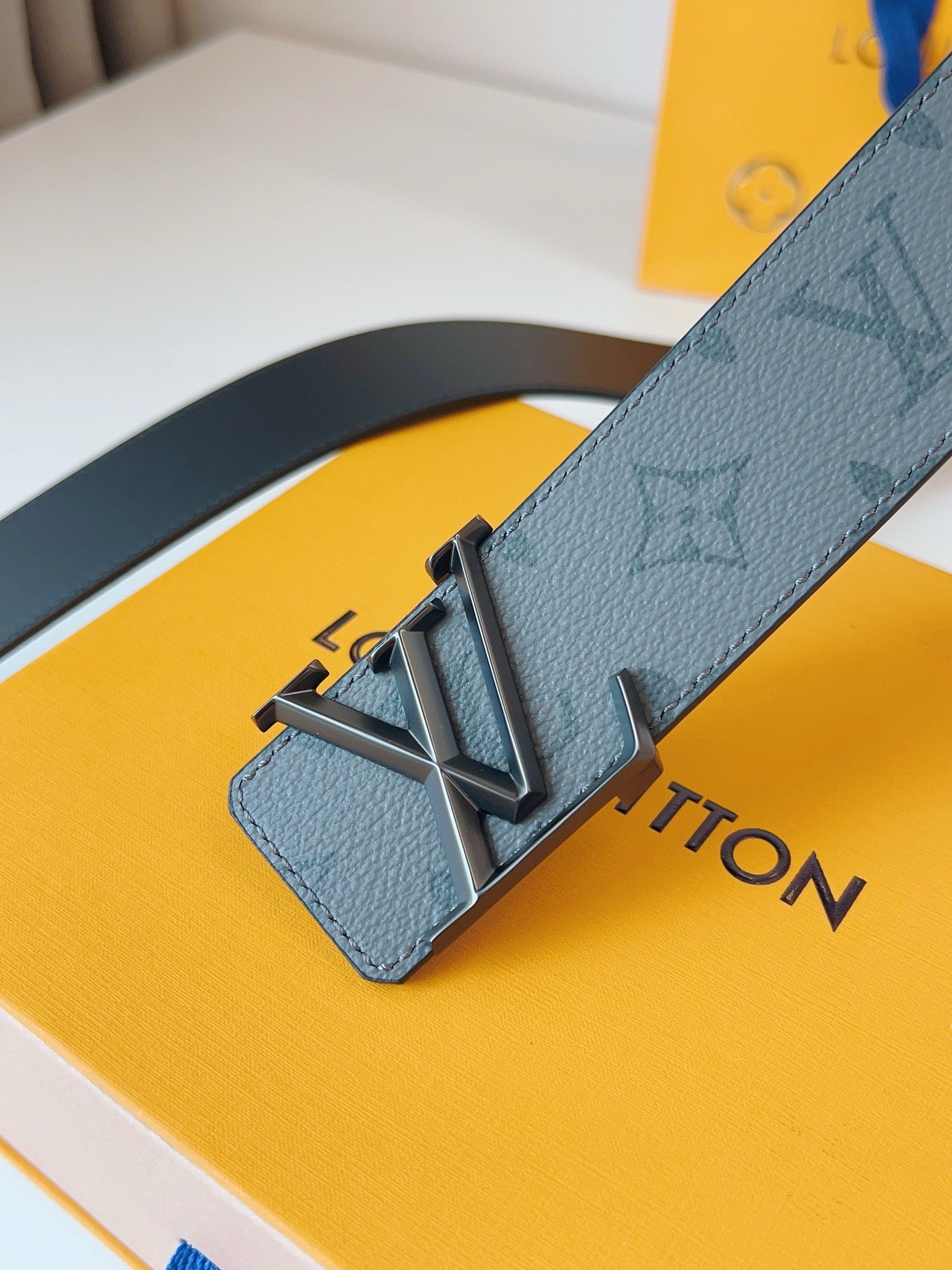 Lv belts