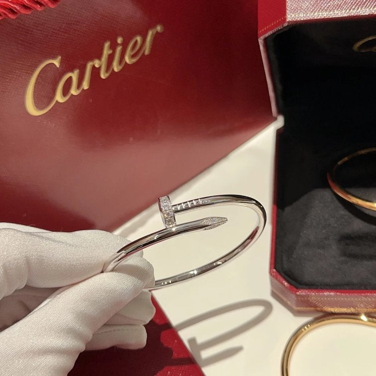 Cartier juste un clou bracelet