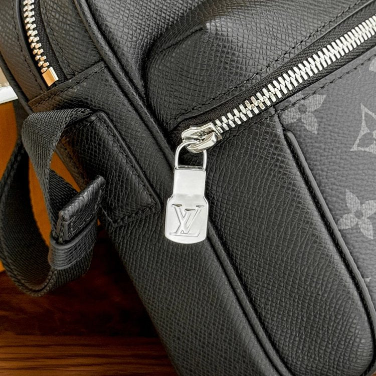 Lv monogram bag