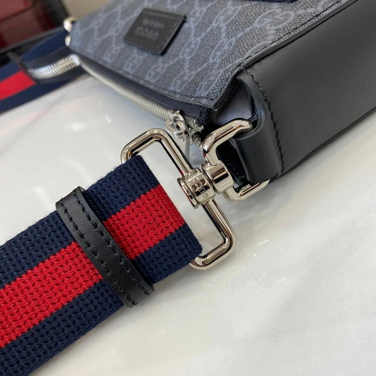 Gucci messenger