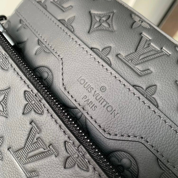 Lv trio bag