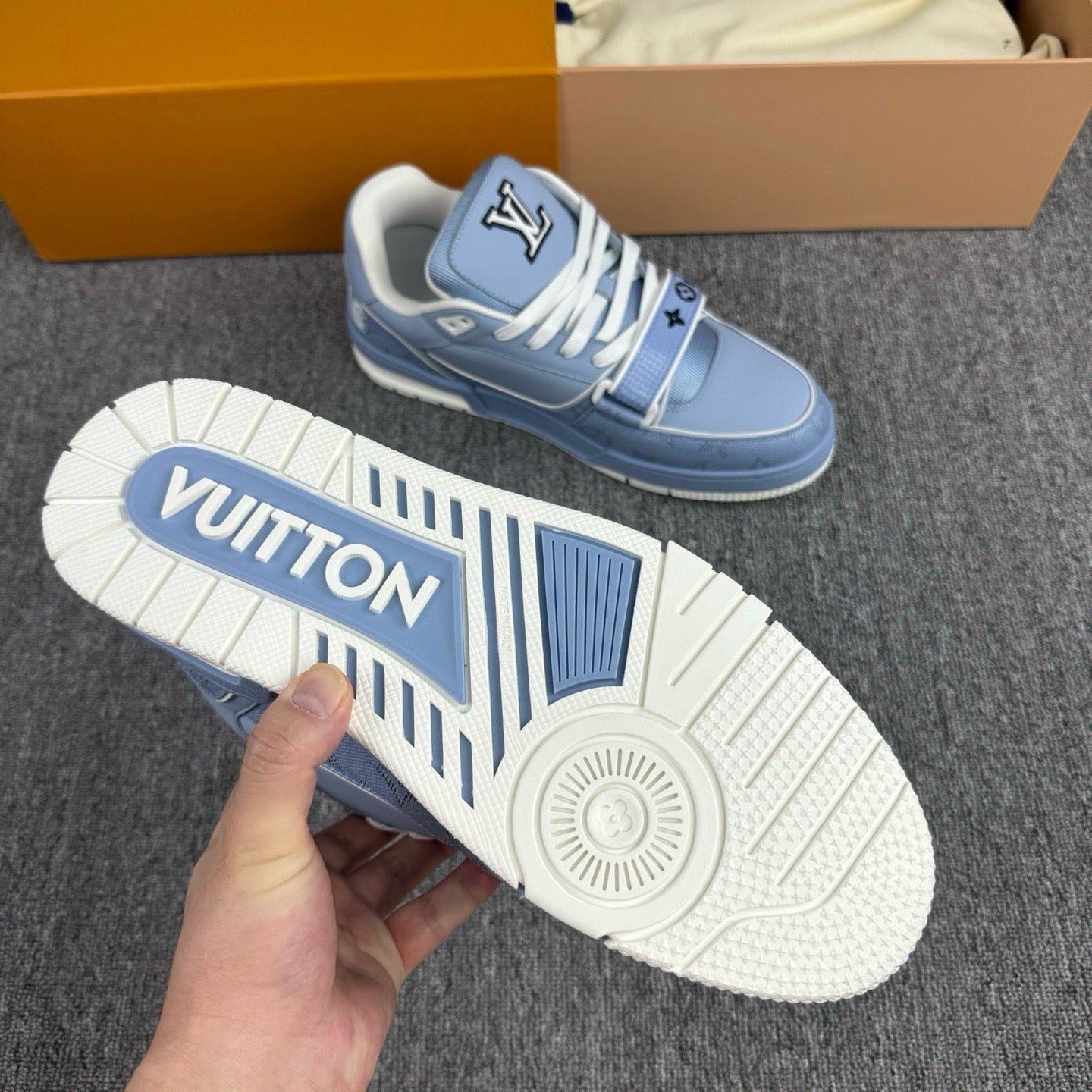 Lv trainer sneakers